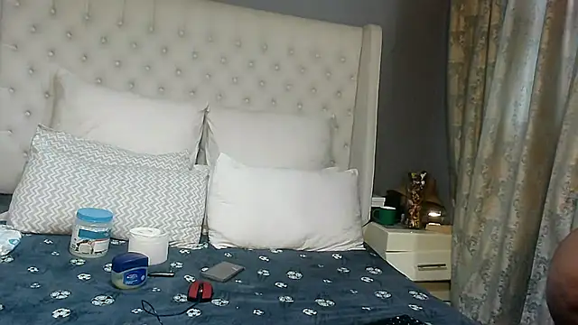 Snapshot of Carocurvy chatting on 16, 7, 2026 Carocurvy online show from 16, 7, 2026