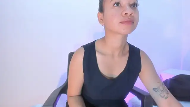 brithany rousee online show from 18, 9, 2025