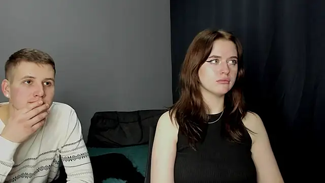 Pinku kitsune online show from 11, 12, 2024