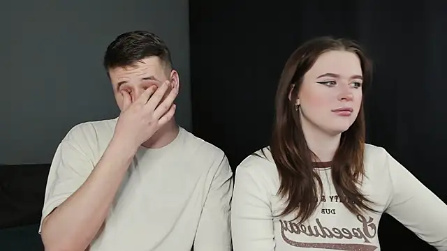 Pinku kitsune online show from 14, 3, 2025