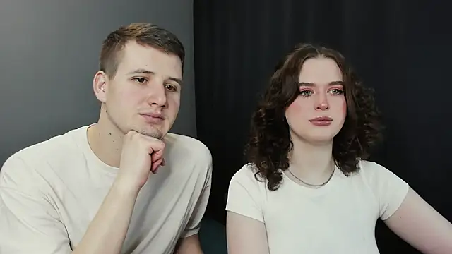 Pinku kitsune online show from 22, 2, 2025