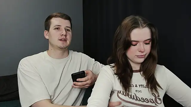 Pinku kitsune online show from 11, 3, 2025