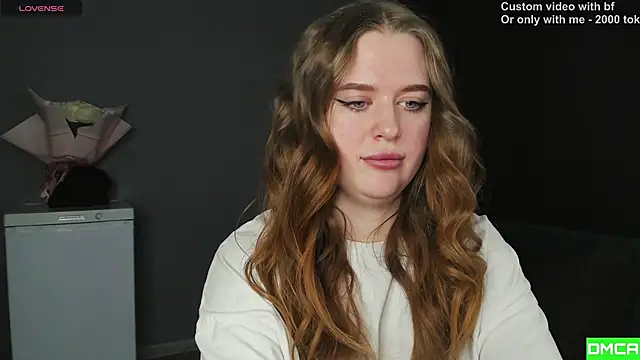 Pinku kitsune online show from 15, 2, 2026