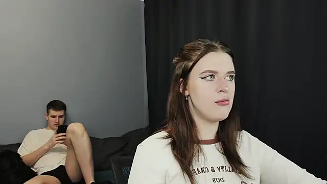 Pinku kitsune online show from 11, 2, 2025