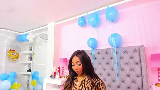 Snapshot of HaileeRoberts chatting on 5, 10, 2025 HaileeRoberts online show from 5, 10, 2025