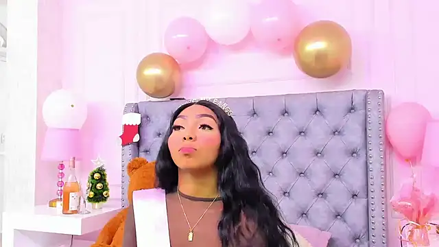 Snapshot of HaileeRoberts chatting on 18, 12, 2025 HaileeRoberts online show from 18, 12, 2025