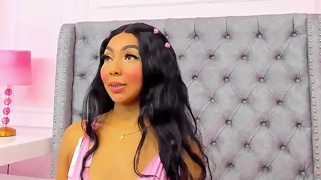 Snapshot of HaileeRoberts chatting on 6, 11, 2025 HaileeRoberts online show from 6, 11, 2025