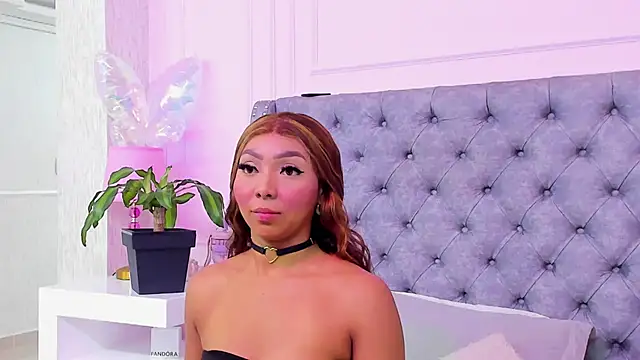 HaileeRoberts online show from 16, 6, 2026