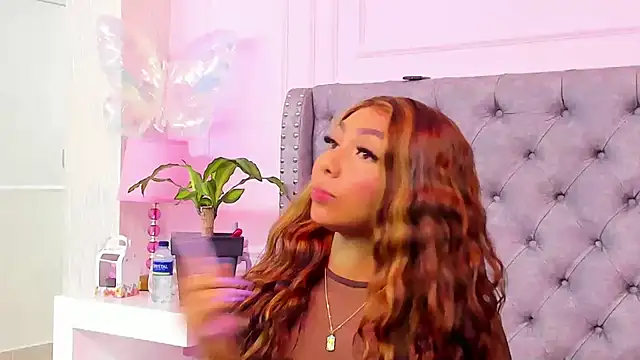 HaileeRoberts online show from 12, 3, 2026