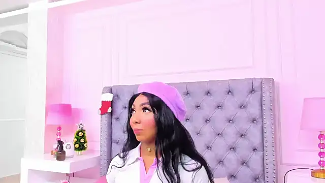 Snapshot of HaileeRoberts chatting on 4, 12, 2025 HaileeRoberts online show from 4, 12, 2025