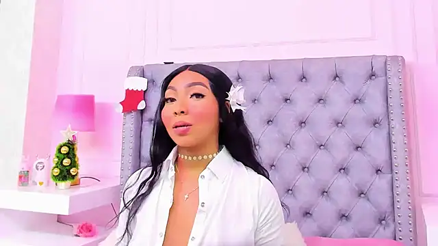 Snapshot of HaileeRoberts chatting on 17, 11, 2025 HaileeRoberts online show from 17, 11, 2025