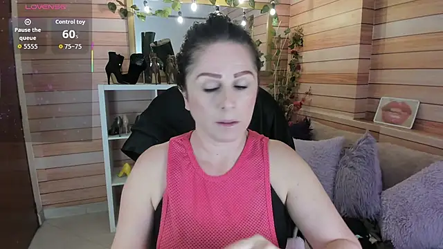 Snapshot of Victoria_collins_1 chatting on 15, 2, 2026 Victoria collins 1 online show from 15, 2, 2026