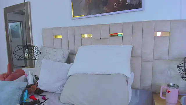 Konny May online show from 6, 11, 2025