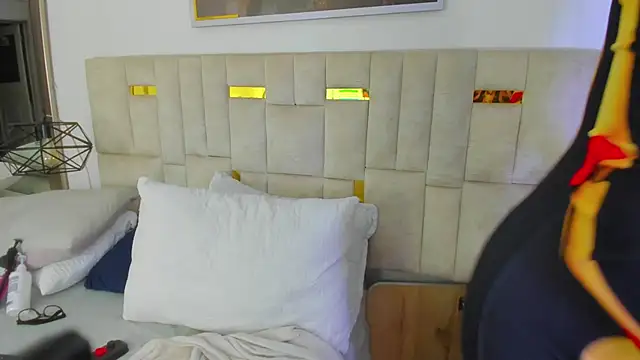 Konny May online show from 12, 11, 2025