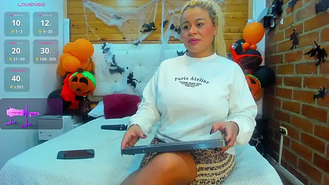 Dulcex69 online show from 29, 10, 2025