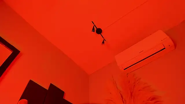 ALICEPOIXXXON online show from 9, 10, 2025