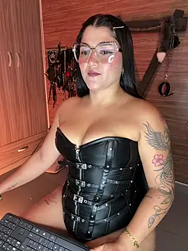Snapshot of yey_bdsm chatting on 24, 4, 2026 yey bdsm online show from 24, 4, 2026