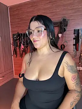 Snapshot of yey_bdsm chatting on 3, 5, 2026 yey bdsm online show from 3, 5, 2026