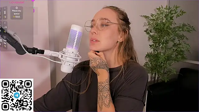 AngelPaull online show from 11, 3, 2025