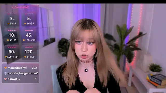 SaintGirl online show from 16, 3, 2025