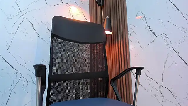 antony bigdick  online show from 18, 11, 2025