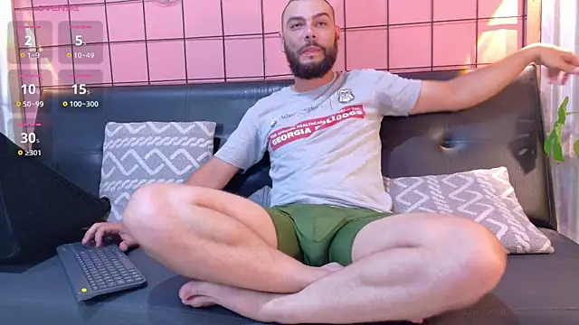 Snapshot of antony_bigdick_ chatting on 24, 4, 2026 antony bigdick online show from 24, 4, 2026