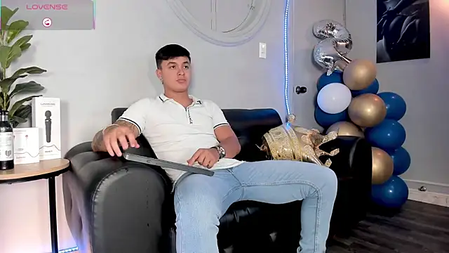 Cristopher strong online show from 22, 5, 2026