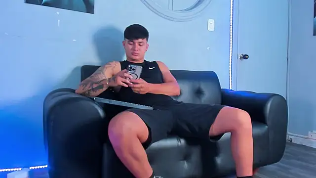 Cristopher strong online show from 12, 11, 2025