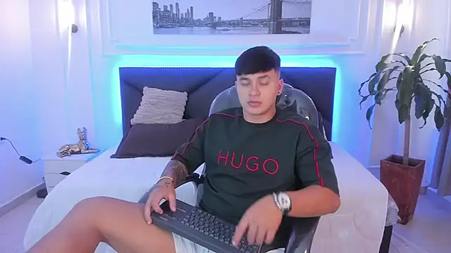 Cristopher strong online show from 30, 11, 2025