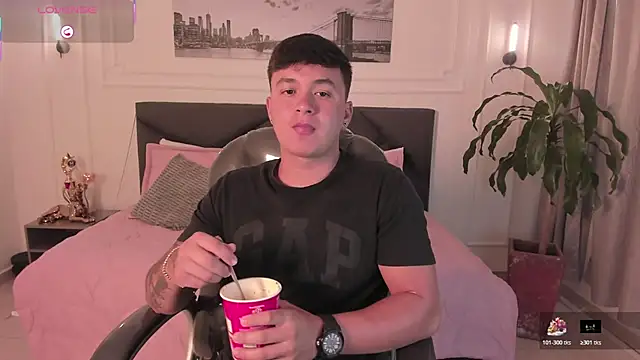 Cristopher strong online show from 6, 5, 2026