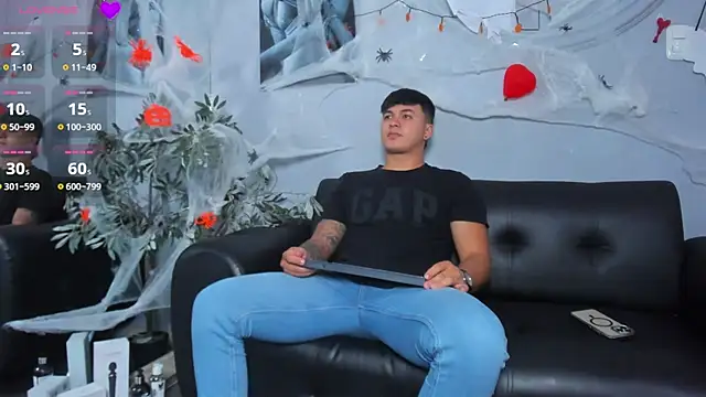 Cristopher strong online show from 24, 10, 2025