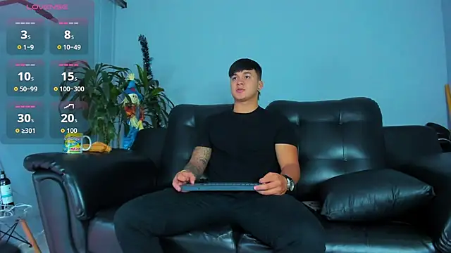 Cristopher strong online show from 26, 10, 2025