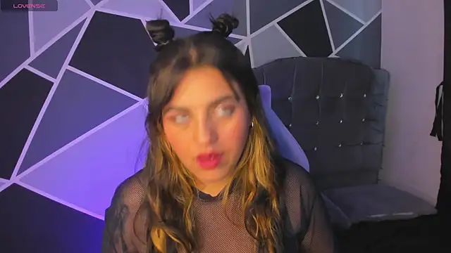 alyssa magiic online show from 28, 4, 2026