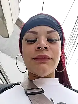 IamAlana  online show from 8, 3, 2025