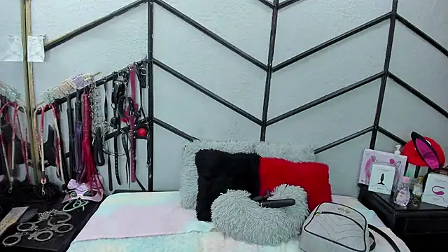 AlanaLuck online show from 2, 3, 2026