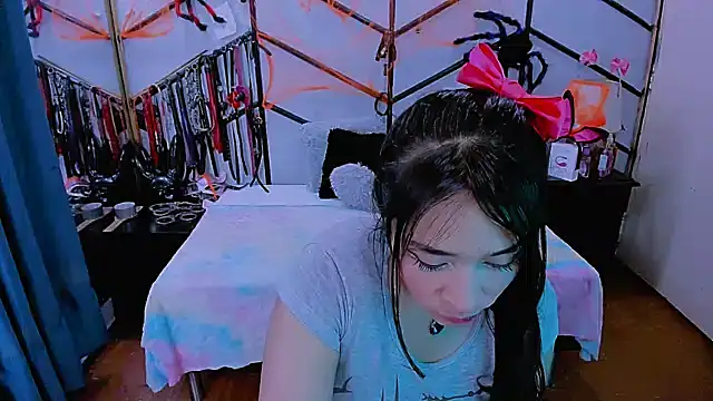 AlanaLuck online show from 21, 10, 2025