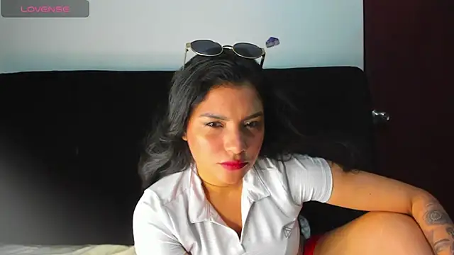 lolaa staars online show from 13, 5, 2026