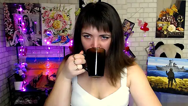 Darina M  online show from 6, 11, 2025