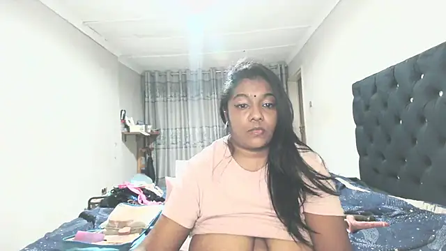 Snapshot of Indianmayaxoxo chatting on 8, 6, 2026 Indianmayaxoxo online show from 8, 6, 2026