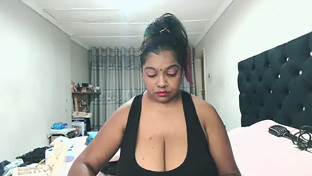 Indianmayaxoxo online show from 29, 10, 2025