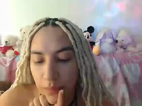 mandy berrys online show from 4, 10, 2025