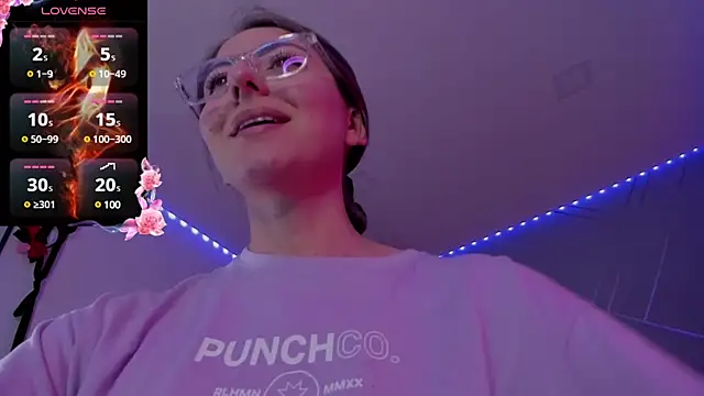 Ich Bin Julia online show from 2, 1, 2025