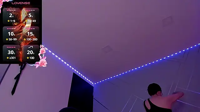 Ich Bin Julia online show from 6, 1, 2025