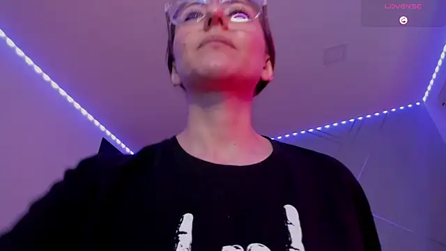 Ich Bin Julia online show from 28, 2, 2025