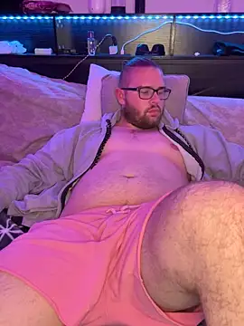 Snapshot of Comfortable_Bite chatting on 15, 11, 2025 Comfortable Bite online show from 15, 11, 2025