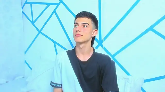 liam scott77 online show from 12, 12, 2024