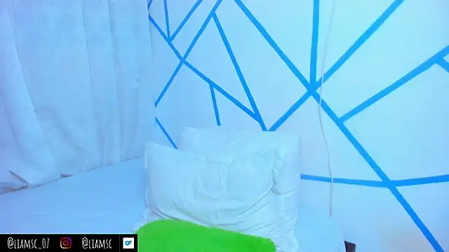 liam scott77 online show from 7, 10, 2025