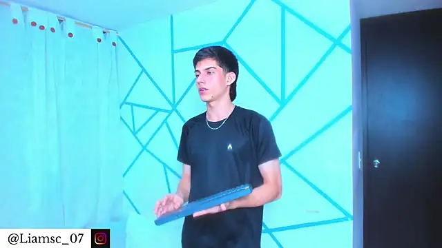 liam scott77 online show from 27, 2, 2026