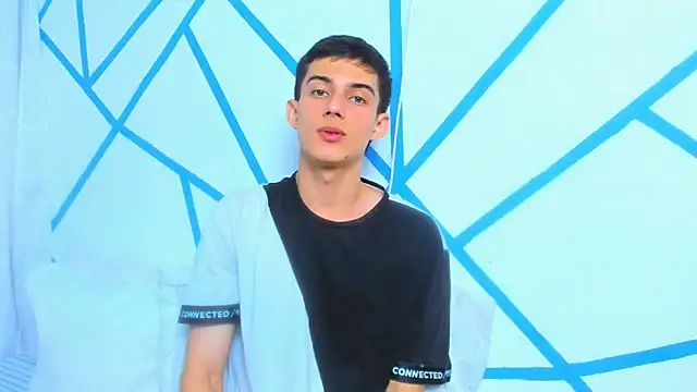 liam scott77 online show from 7, 2, 2025