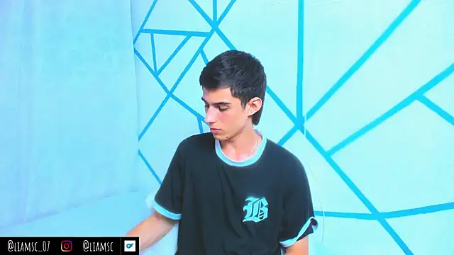 liam scott77 online show from 24, 10, 2025